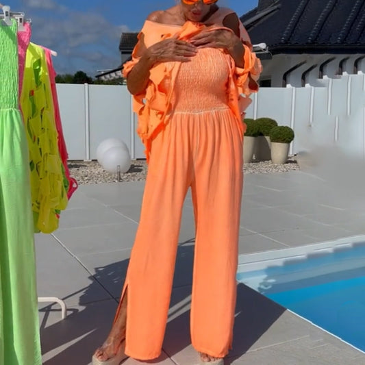 👗Cutout Top & Bandeau Jumpsuit – Bold cutouts & sleek bandeau – Turn heads wherever you go.